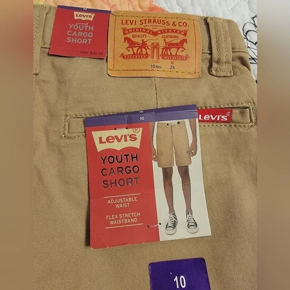 NWT Levi's Boys Cargo Short